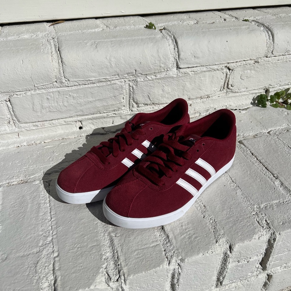 Adidas Sneakers